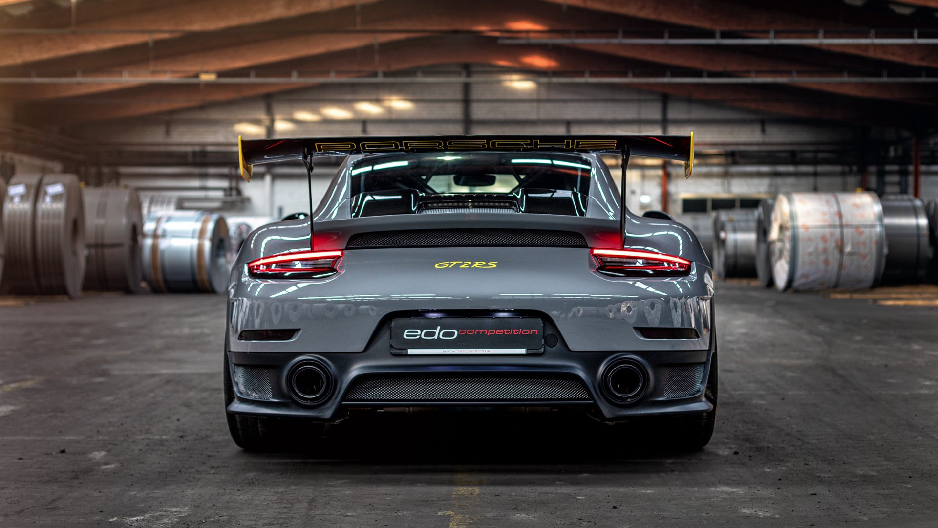 澳大利亚袋鼠队的球员阵容深厚，攻防两端皆具威胁，在澳大利亚人眼里,袋鼠军团就是这样一支队伍